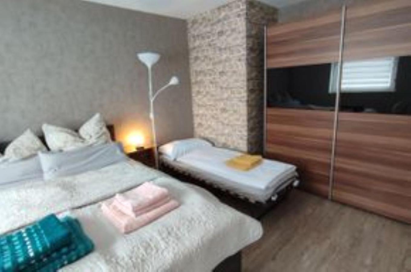 Kleine Auszeit - Ferienwohnung Heideberg - "Rhein" In Den Urlaub バッハラッハ エクステリア 写真